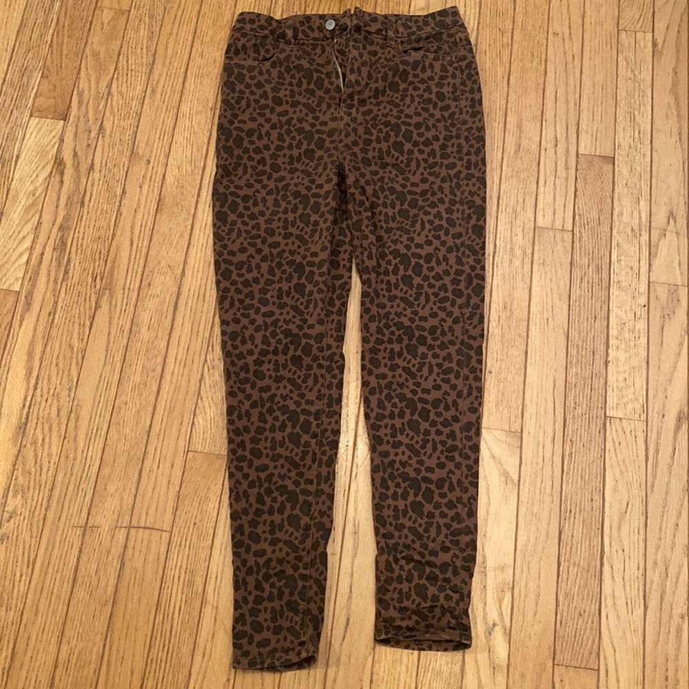 American Eagle Next level stretch cheetah skinny jeans